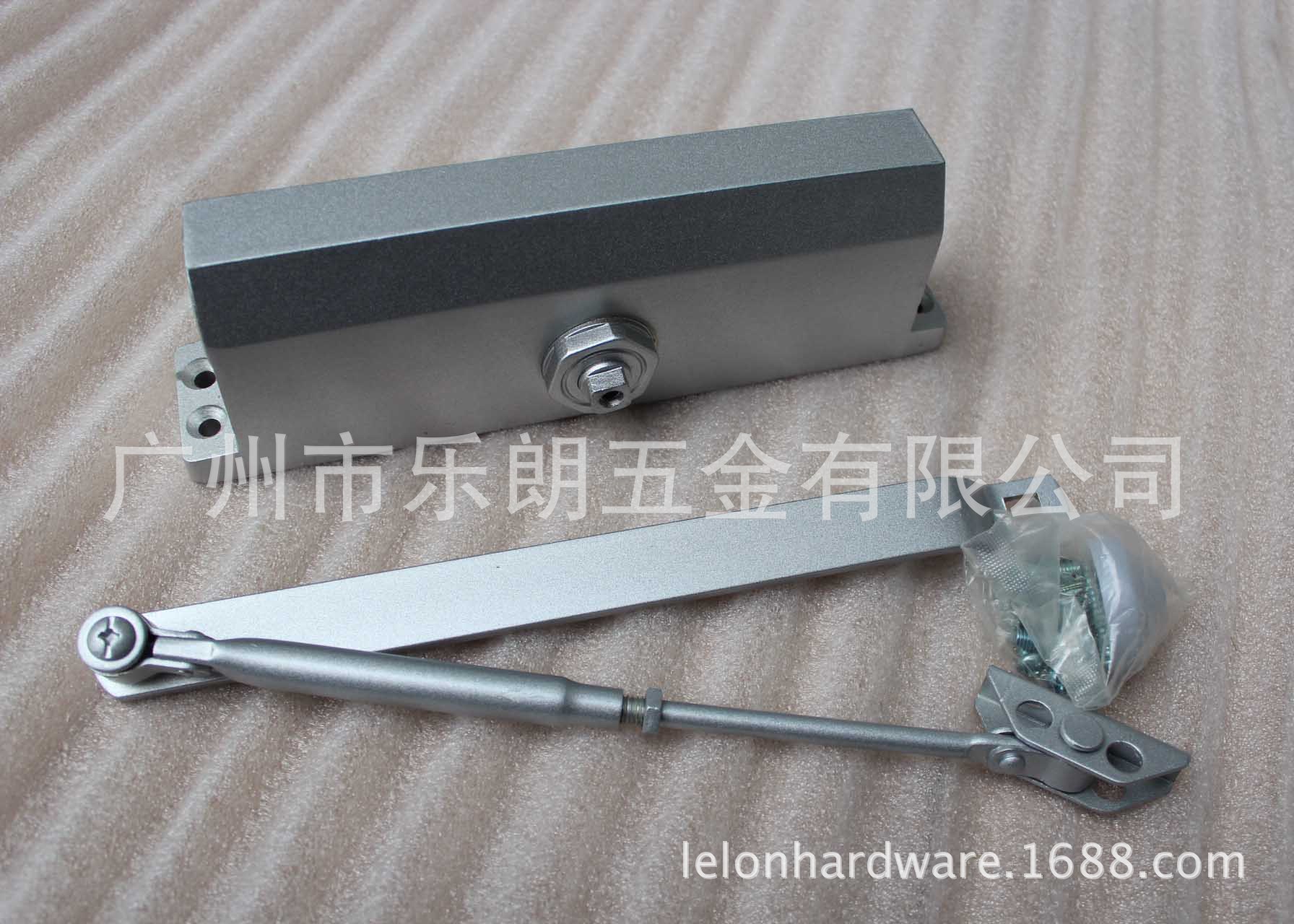 麻豆国产在线看看免费麻豆毛片网RDC-05 重型方背闭门器