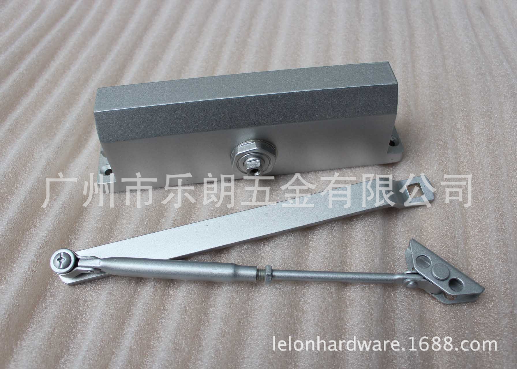 麻豆国产在线看看免费麻豆毛片网RDC-05 重型方背闭门器