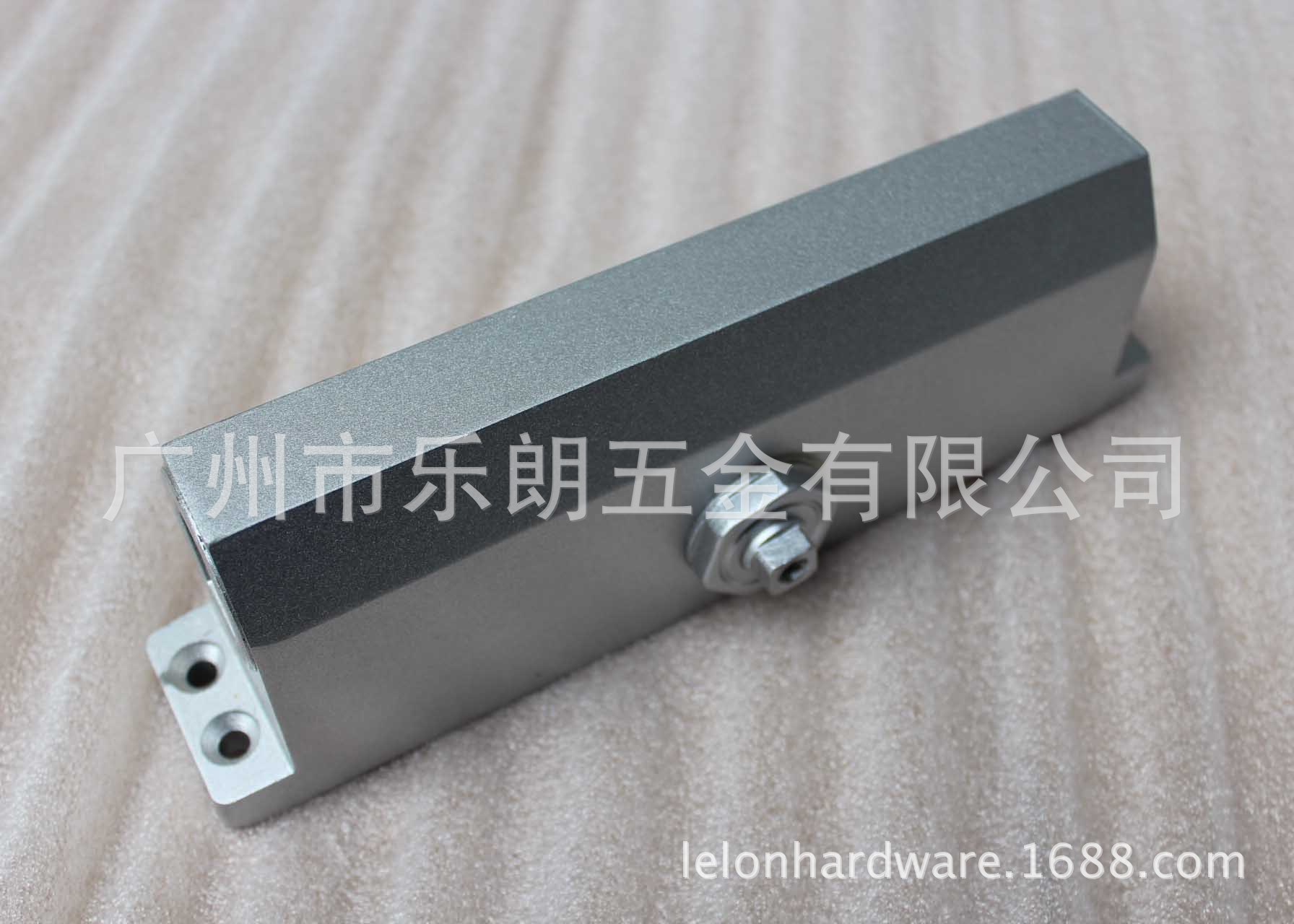 麻豆国产在线看看免费麻豆毛片网RDC-05 重型方背闭门器